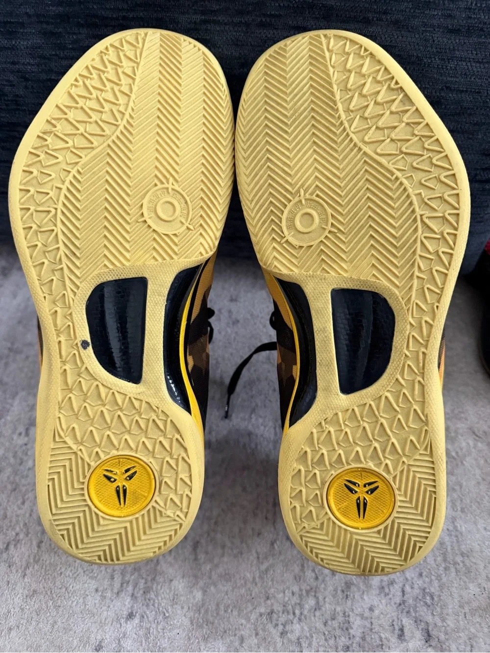 Nike Kobe 8 Protro… Yellow Basketball Shoe with Black Interior